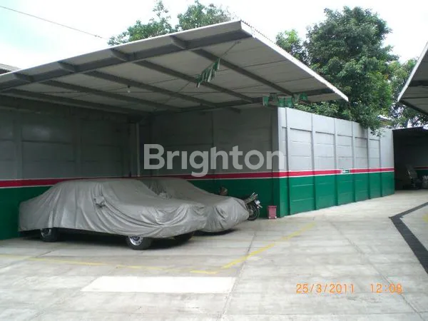 image LOKASI STRATEGIS & KOMERSIAL EX.BENGKEL MOBIL 2 LANTAI DI JALAN RAYA SERPONG. (3)
