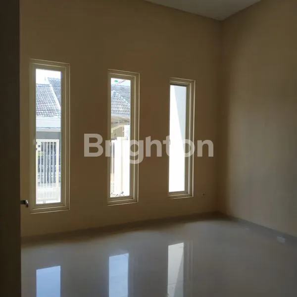 image RUMAH BARU GRESS 1 LANTAI MINIMALIS SUTOREJO  (4)