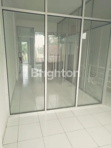 image RUKO 2 LANTAI SIAP PAKAI DI REMBRANDT CITRA RAYA. (2)