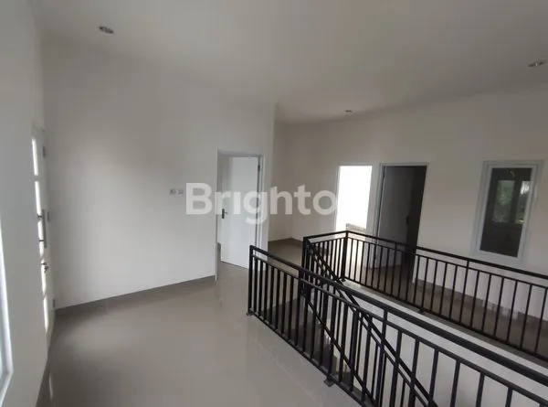 image RUMAH BARU, CANTIK, NYAMAN, 2 LANTAI SIAP HUNI (4)