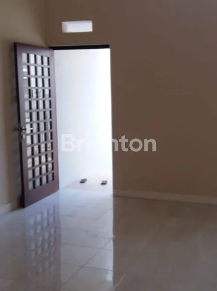 Gambar Property RUMAH MANYAR 2 LANTAI SEMI FURNISH COCOK UNTUK KELUARGA BESAR