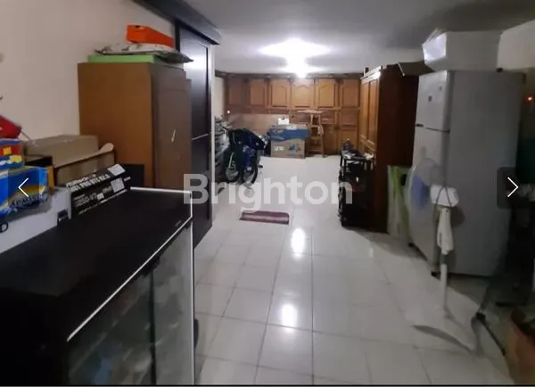 image RUMAH DI SEVILLA HOEK KELAPA GADING (3)