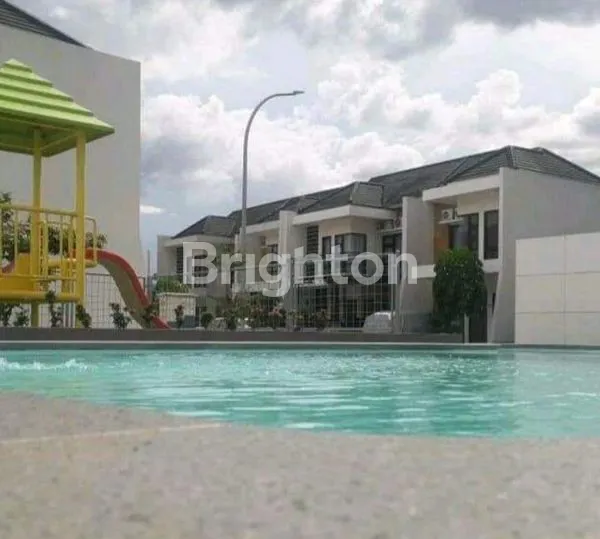 image RUMAH CANTIK NYAMAN DI CLUSTER ELITE DAN STRATEGIS  (7)