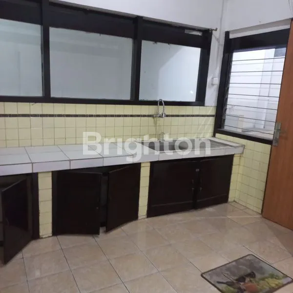 image RUMAH MANYAR REJO (3)