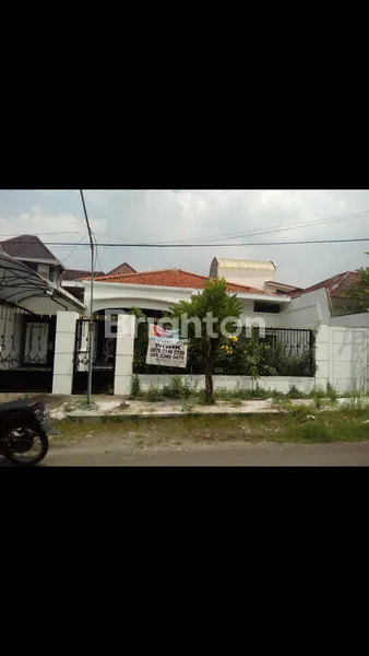 image RUMAH MANYAR REJO (1)