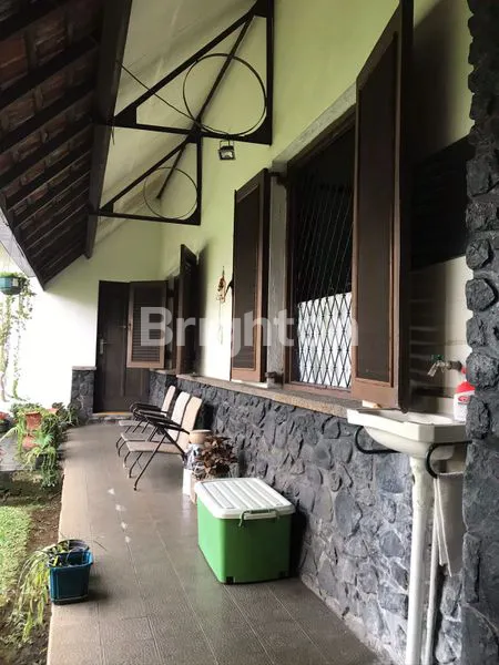 image RUMAH GAYA KOLONIAL DI MAIN ROAD DAGO (4)