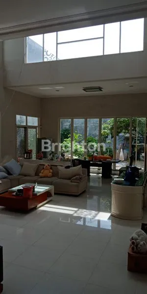 image RUMAH SIAP HUNI DHARMAHUSADA DOUBLE WAY (1)