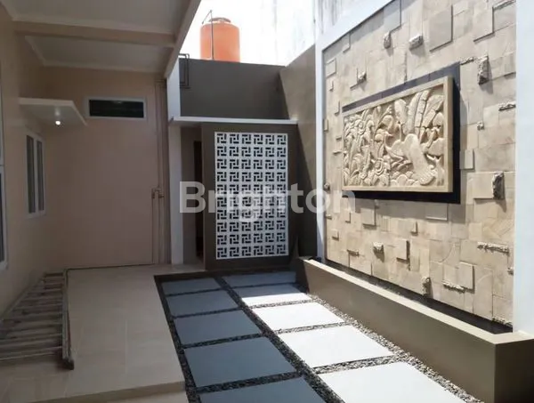 image RUMAH BARU DAN MEWAH, 200 METER DARI SUPRIYADI, AMAN DAN BEBAS BANJIR, 5 MENIT KE TOL GAYAMSARI (6)