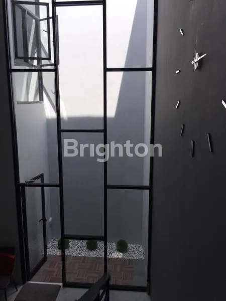 image RUMAH PUSAT SURABAYA (2)