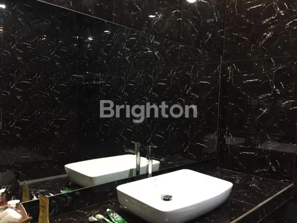 image RUMAH PUSAT SURABAYA (6)