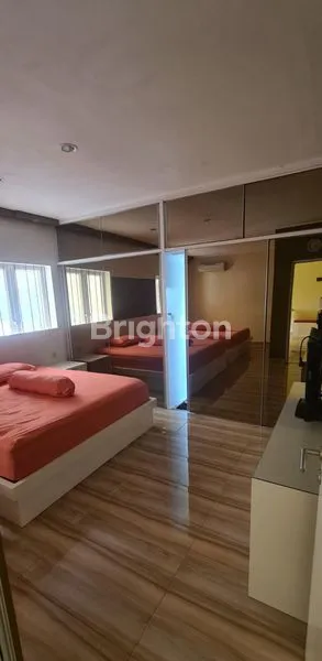 image RUMAH MINIMALIS FULL FURNISH LENGKAP DENGAN KOLAM RENANG PLUS BONUS 1 UNIT MOBIL CX5 (5)