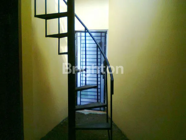 image RUMAH DI CLUSTER KOPO PERMAI BANDUNG JAWA BARAT. LOKASI STRATEGIS DEKAT KE PINTU TOL KOPO DAN AKSES MUDAH KE PUSAT KOTA. (4)