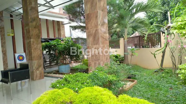 image RUMAH LUAS DI PEKAYON BEKASI (7)