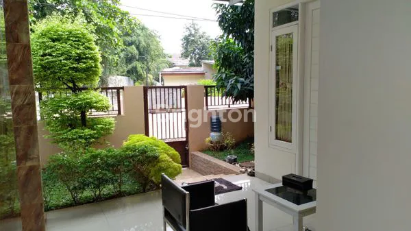 image RUMAH LUAS DI PEKAYON BEKASI (6)