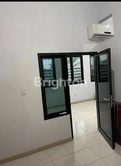 image RUMAH DEKAT SUMMARECON,BEKASI KOTA,BEKASI (2)