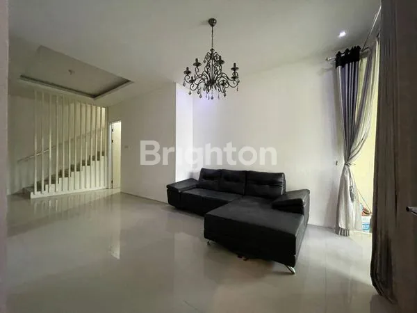 image HUNIAN SEMENTARA ROYAL RESIDENCE CLUSTER DEPAN (4)