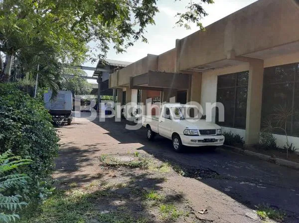 image KANTOR WORKSHOP SIAP OPERASIONAL YANG SANGAT STRATEGIS DENGAN PARKIR LUAS  DAN NYAMAN (2)