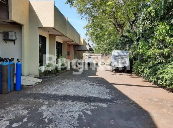 image KANTOR WORKSHOP SIAP OPERASIONAL YANG SANGAT STRATEGIS DENGAN PARKIR LUAS  DAN NYAMAN (4)