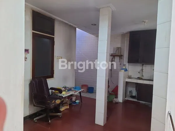 image RUMAH DHARMAHUSADA INDAH BARAT (1)