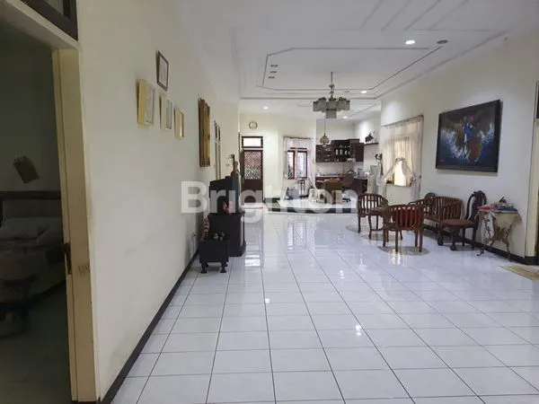 image RUMAH DHARMAHUSADA INDAH BARAT (2)