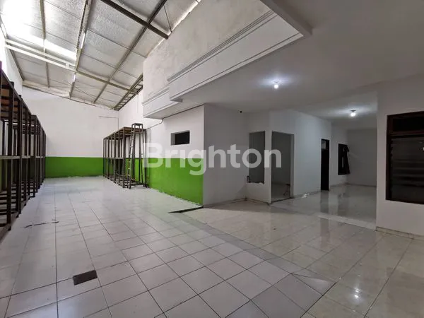image RUMAH DI JL LEBAK JAYA UTARA SURABAYA COCOK UNTUK GUDANG ATAU KANTOR (4)