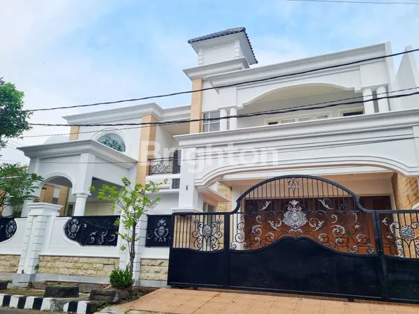 image RUMAH JL. COKROAMINOTO HOOK SAWUNGGALING LOKASI PUSAT KOTA STRATEGIS DEKAT RAYA DARMO, DIPONEGORO, PUSAT BISNIS DAN KOMERSIAL (1)
