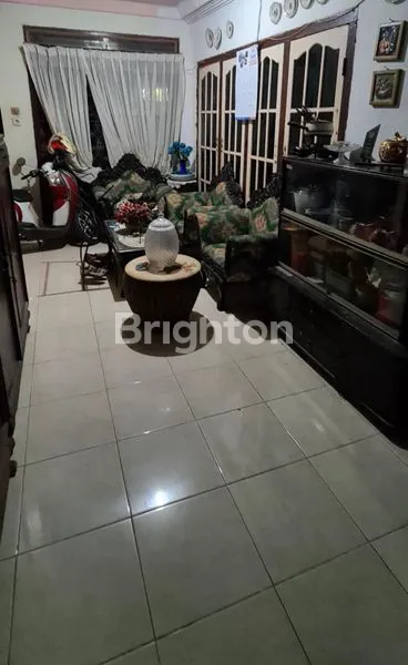 image RUMAH BESAR TENGAH KOTA (4)