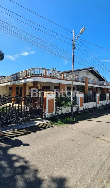 image RUMAH BESAR TENGAH KOTA (1)