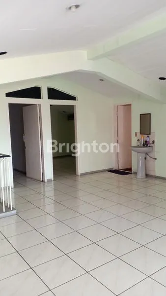 image RUMAH DI SUNRISE GARDEN, BANGUNAN 1,5 LANTAI (3)