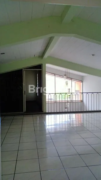 image RUMAH DI SUNRISE GARDEN, BANGUNAN 1,5 LANTAI (8)