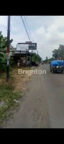 image RUMAH STRATEGIS JALAN RAYA PARE (4)