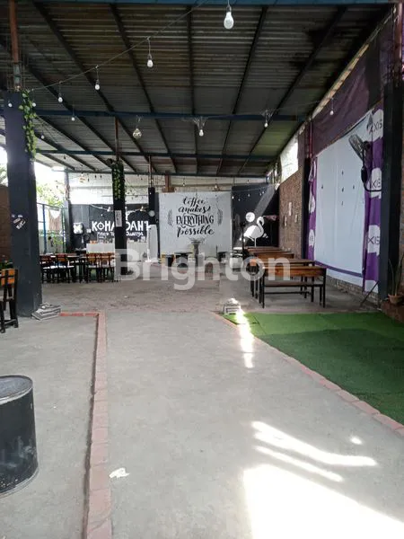 image CAFE TRANSMART SIAP HUNI, POSISI DI POJOK, TERLETAK DI KAVLING DPR 2, DEKAT MALL TRANSMART, TENGAH KOTA SIDOARJO,TIDAK BANJIR (3)