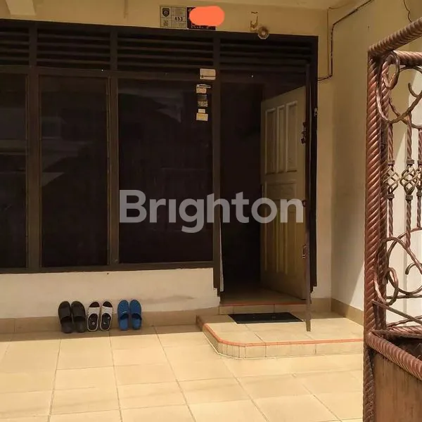 image TOWN HOUSE DEMPO DALAM (1)