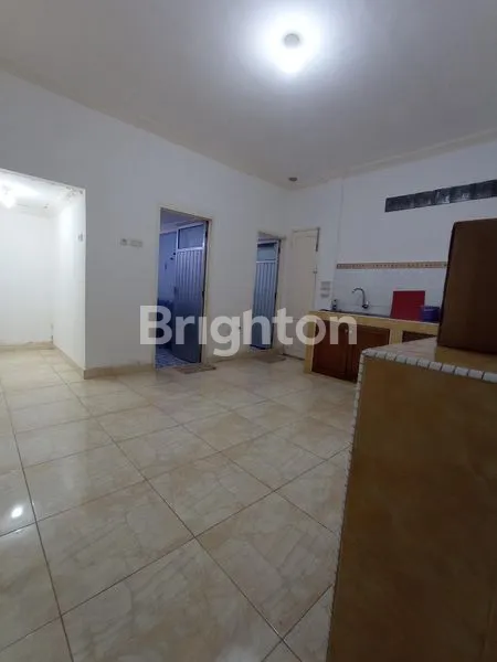 image RUMAH DENGAN DEKOR KEREN TENGAH KOTA (5)