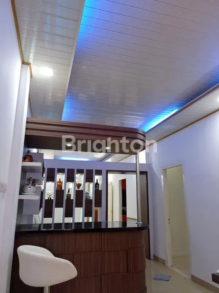 image RUMAH DENGAN DEKOR KEREN TENGAH KOTA (7)