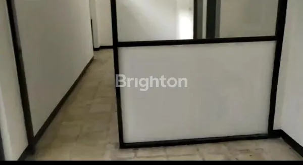 image BANGUNAN UNTUK KANTOR, SHOWROOM, COUNTER TELEPON SELULAR (6)