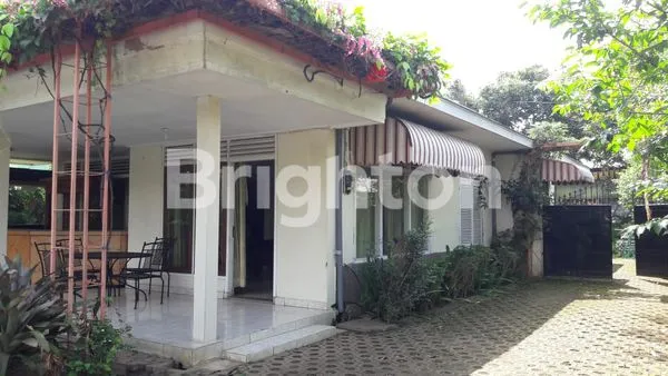image RUMAH VILLA STRATEGIS SANGAT COCOK BUAT SEGALA USAHA KARNA BERADA DI NOLL JALAN RAYA  JANTUNG KOTA WISATA BATU (2)