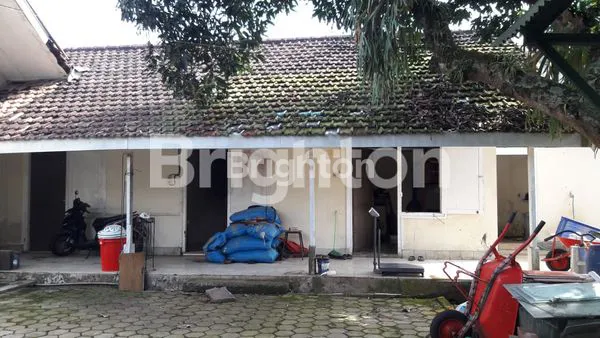 image RUMAH VILLA STRATEGIS SANGAT COCOK BUAT SEGALA USAHA KARNA BERADA DI NOLL JALAN RAYA  JANTUNG KOTA WISATA BATU (5)