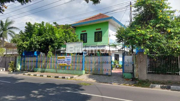 RUMAH TENGAH KOTA DAERAH SARANGAN