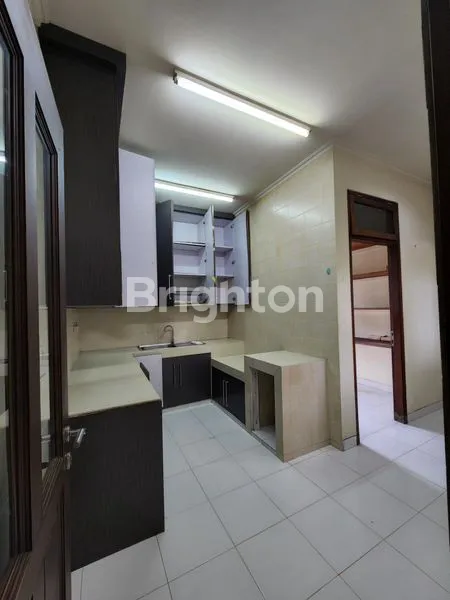 image RUKO 3 LANTAI CITRALAND CITY SAMARINDA (8)