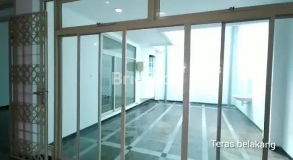 image RUMAH DEKAT BANDARA A YANI (6)