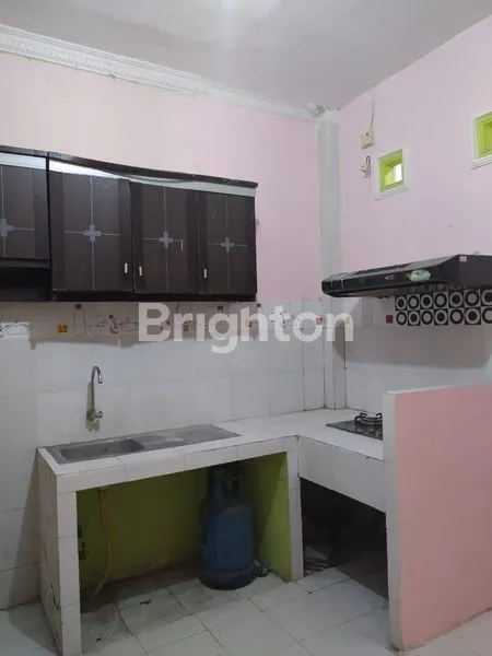 image RUMAH SIAP HUNI KOSONGAN DI PALEM PERTIWI MENGANTI GRESIK (6)