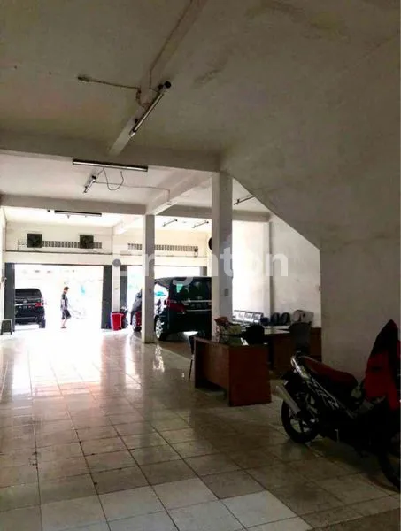 image RUKO LOKASI STRATEGIS DAN RAMAI BAGUS UNTUK BISNIS (3)