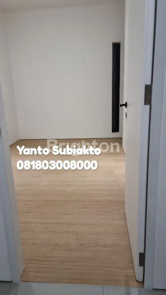 image NEW BRAND 3 LANTAI SIAP HUNI STRATEGIS SEMI FURNISH GUDANG TERPISAH  (3)