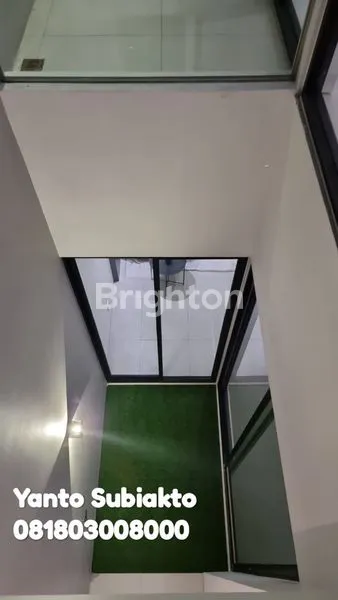 image NEW BRAND 3 LANTAI SIAP HUNI STRATEGIS SEMI FURNISH GUDANG TERPISAH  (5)