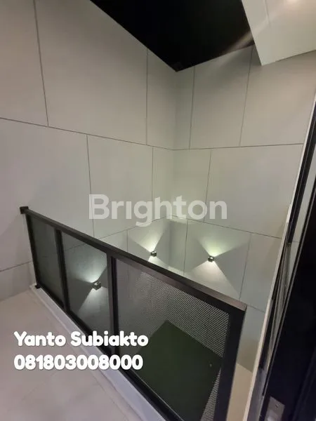 image NEW BRAND 3 LANTAI SIAP HUNI STRATEGIS SEMI FURNISH GUDANG TERPISAH  (6)