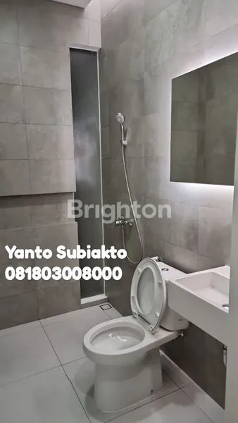 image NEW BRAND 3 LANTAI SIAP HUNI STRATEGIS SEMI FURNISH GUDANG TERPISAH  (8)