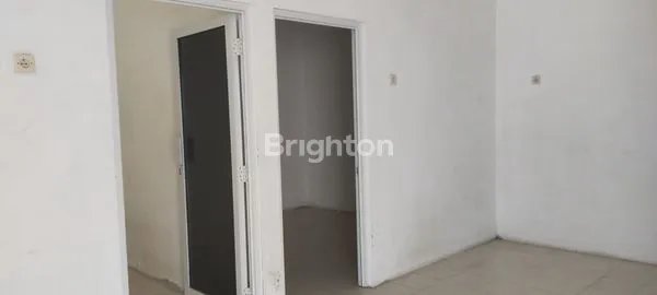 image GRIYA ARTERI SARI MALANGSARI, ROW JLN LEBAR MOBIL TRUK BISA MASUK, KEAMANAN 24 JAM. HUNIAN TENANG, 3MNT KE KAMPUS USM, 5 MNT KE RS PANTIWILASA DAN 5 MNT KE MESJID AGUNG JL GAJAH DKT DG ALFAMART DAN INDOMART (7)