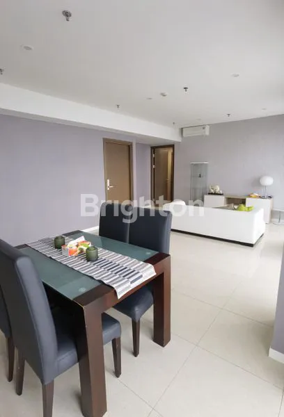 image PENTHOUSE YUKATA DENGAN PRIVATE LIFT FULL FURNISH ALAM SUTERA TANGERANG (5)