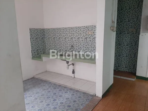 image RUMAH & GUDANG TENGAH KOTA (5)